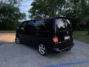 VOLKSWAGEN TRANSPORTER KOMBI (9 foto / 9)