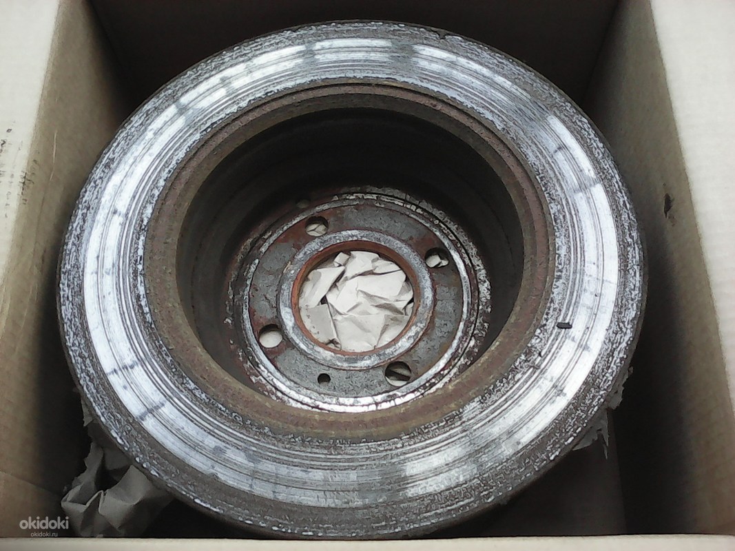 Задние тормозные диски Вольво 850 4 болта - оригинал (фото #3)