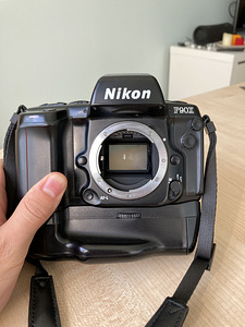 Nikon F90X (3 foto / 9)