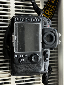 Nikon D810 (5 foto / 10)