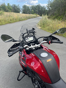 Benelli trk 502x 2019a (8 foto / 10)