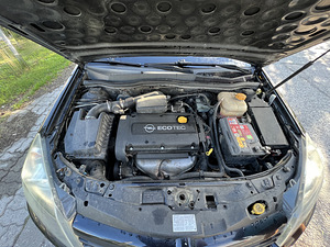 Opel Astra Wagon (11 фото из 15)
