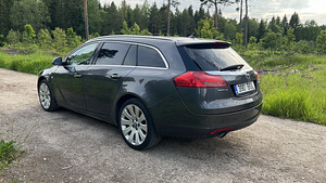 Opel Insignia Sports Tourer 2.0 118kW (2 foto / 10)