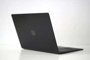 Võimas Surface Laptop 2 i7/16GB RAM/512GB SSD/TOUCH/WIN 11 (5 foto / 7)