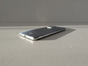 Uueväärne Moto Edge 30 Neo 5G Compact (3 foto / 6)