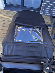 Thule UG2 vanker must-mustal 2021 (8 foto / 10)