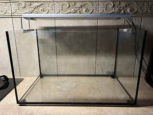 Akvaarium 45l, 50x 30x 30cm + valgustus (4 foto / 8)