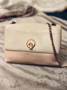 Guess, Ted Baker, Calvin Klein Jeans ORIGINAL сумки (4 фото из 10)