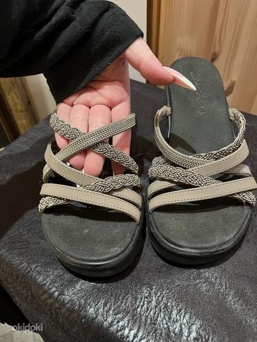 Skechers Малоиспользованная обувь. Размер 36 (фото #10)