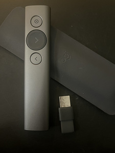 Консоль для презентаций Logitech Spotlight (4 фото из 7)