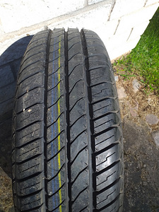 Rehv 185/70 R14 Continental veljega 4x100 (2 foto / 3)