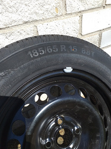 Rehv 185/65 R15 Continental veljega 4x100 (1 foto / 3)