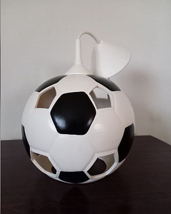 Продам потолочный светильник в форме футбольного мяча