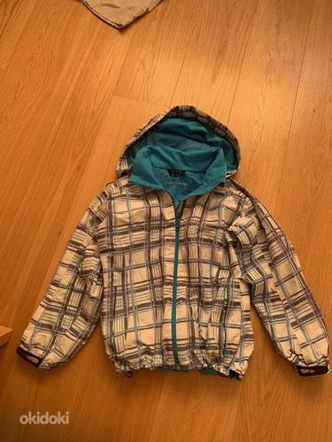 Детская куртка весна-осень на размер 152-158 cм (фото #1)