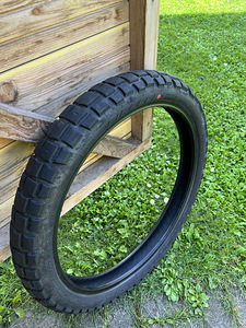 Pirelli 90/90-21 эндуро шина (2 фото из 2)