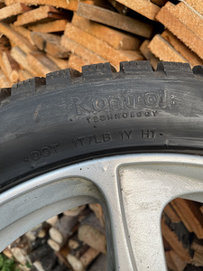 17" 5x114.3 | 205/50/17 (5 foto / 8)