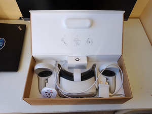 Oculus Quest 2 64GB + Power Adapter (1 foto / 1)