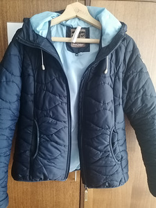 Продам зимнюю куртку icepeak
