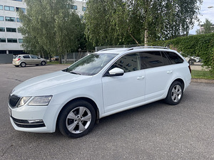 Skoda Octavia 1.6 85kW (2 foto / 14)