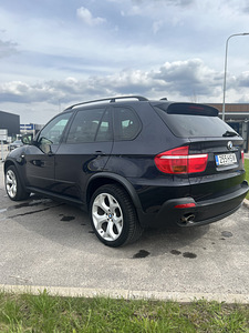 BMW X5 (7 фото из 11)