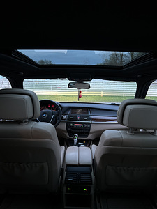 BMW X5 (11 фото из 11)