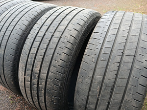 Suverehvid 235/45 R18 (1 foto / 2)