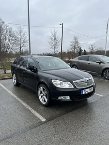 Skoda Octavia 2010 1.6 TDI Manuaal (2 foto / 7)