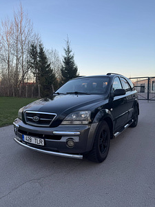 Kia Sorento 2006 4x4 Manuaal Diisel (2 foto / 5)