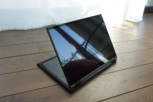 MSI Summit E14 2-in-1 14" i7-1260P/32 GB/1 TB + garantii (6 foto / 8)