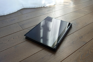 MSI Summit E14 2-in-1 14" i7-1260P/32 GB/1 TB + garantii (3 foto / 8)