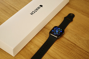 Apple Watch SE LTE 40mm Alu Midnight Sport (5 фото из 6)