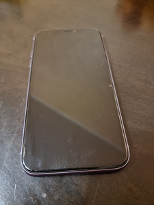 iPhone 11 (64GB) (2 foto / 3)