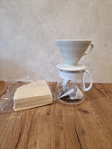 HARIO V60-02 keraamiline kohvitilguti, valge (2 foto / 2)