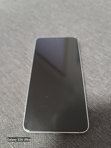 Samsung S22 (3 foto / 4)