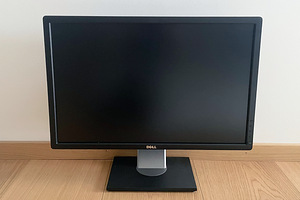 Dell UltraSharp U2412M (IPS, 1920x1200) (1 foto / 3)