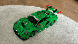 42224 Porsche 911 GT3 R+ 42210 2 Fast 2 Furious Nissan (6 foto / 7)