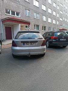 Honda Civic (4 foto / 4)