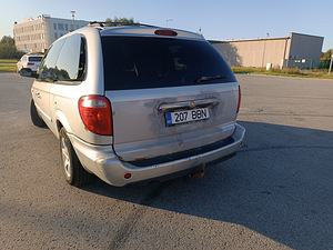 Chrysler Town and Country 3,8 LPG (8 foto / 9)