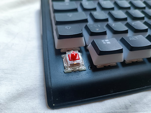SteelSeries Apex M750 -  with Prismcaps (3 foto / 3)