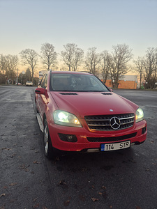 Mercedes-Benz ML W164 320 CDI (2 foto / 15)