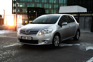 Toyota Auris 2012 1.6 manuaal (1 foto / 15)