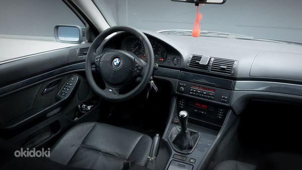 BMW 523i 125kw мкпп (фото #12)