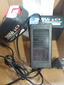 Аккумулятор и зарядное устройство Drillpro