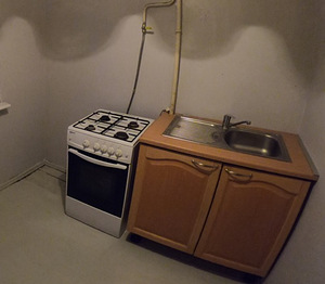 Köögikapp segisti ja valamuga (1 foto / 1)