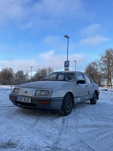 Ford sierra (2 foto / 12)