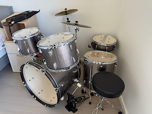 Pearl trummikomplekt (3 foto / 3)