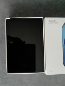 Huawei MediaPad T5 (3 foto / 3)
