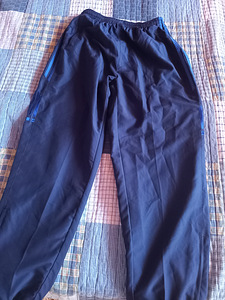 Продам женский комплект (3 фото из 3)