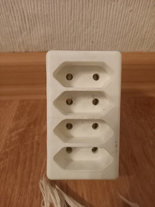 Продам розетку. (1 фото из 3)