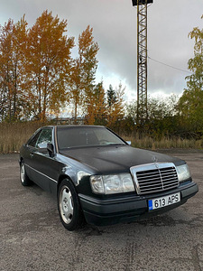 Мерседес-Бенц W124/C124 (2 фото из 7)